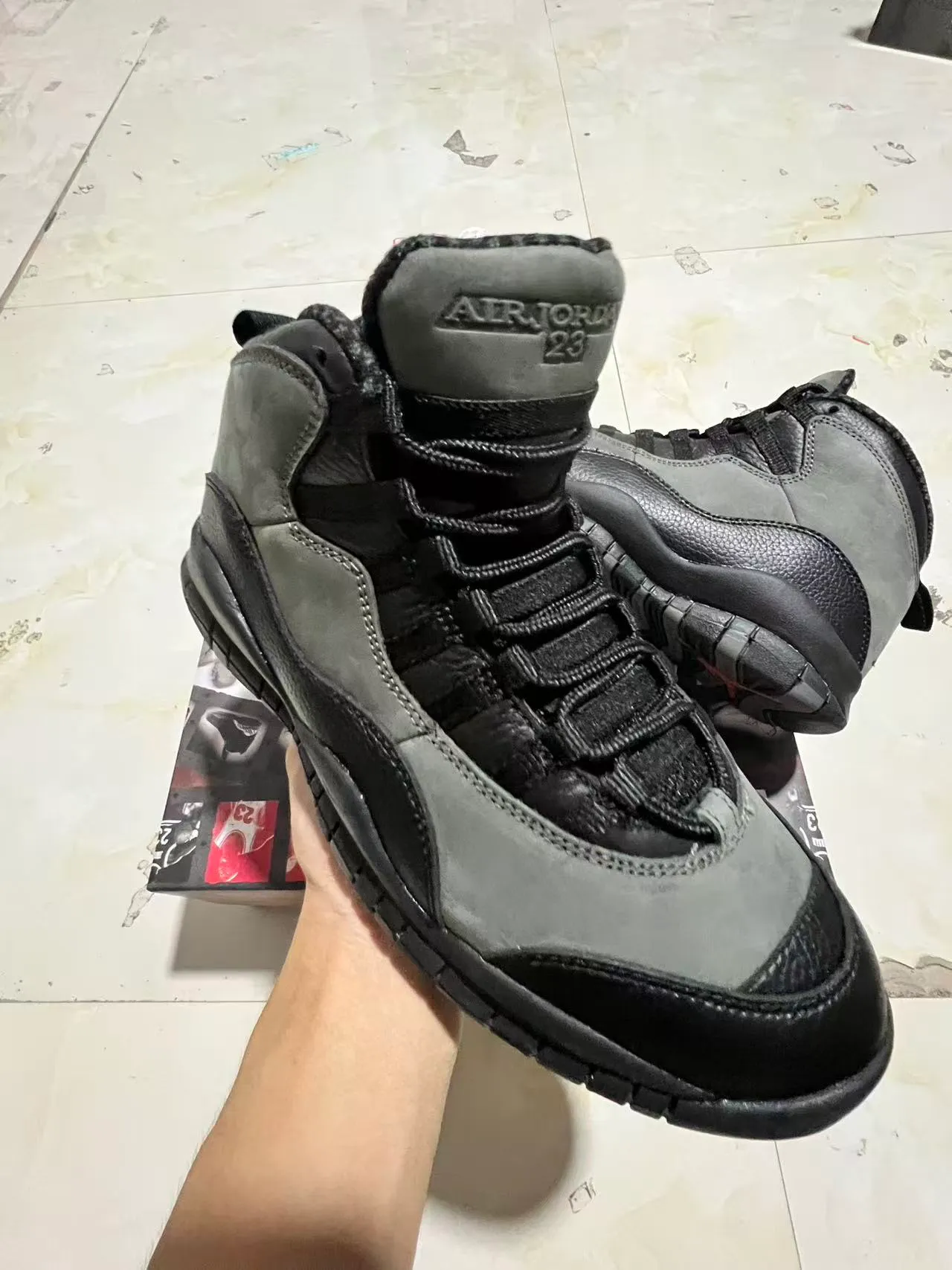 Air Jordan 10 Black and Dark Gray Basketball Shoes 2