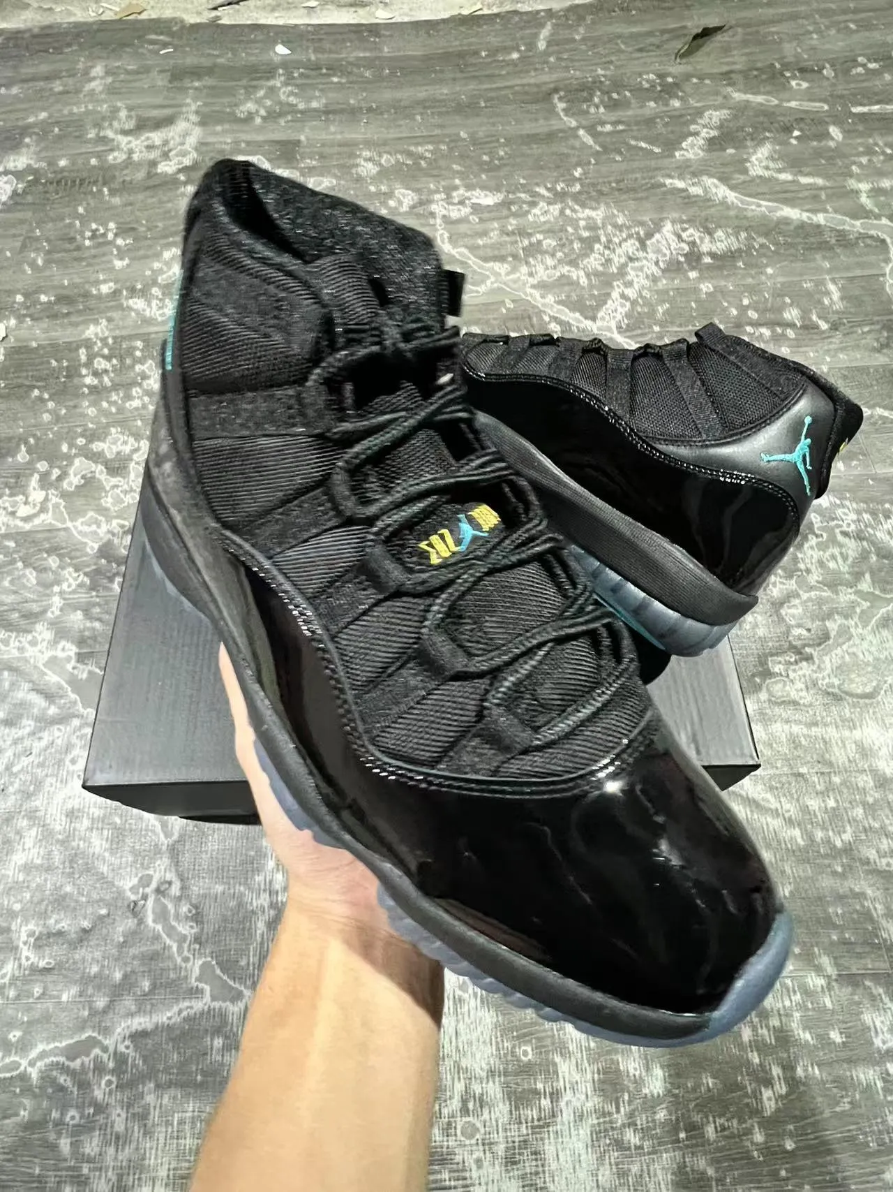 Air Jordan 11 Black Turquoise Jumpman Basketball Shoes 2