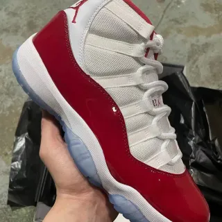 Air Jordan 11 Gym Red Patent Leather Basketball Shoes