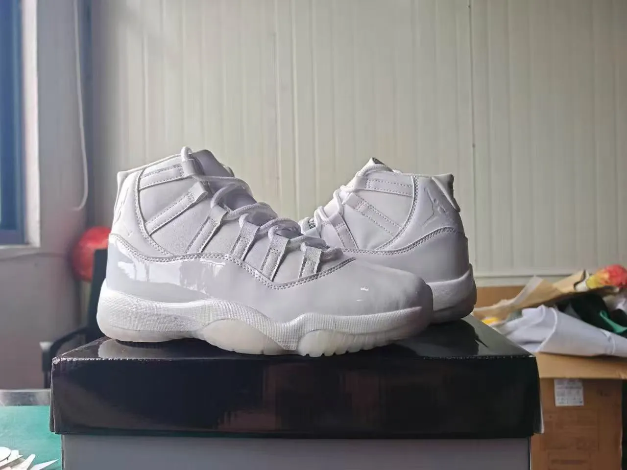Air Jordan 11 Monochromatic White Basketball Shoes 5