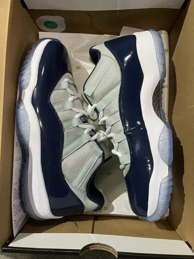Air Jordan 11 Navy y Light Gray Zapatillas de Baloncesto de Cuero Patentado 6