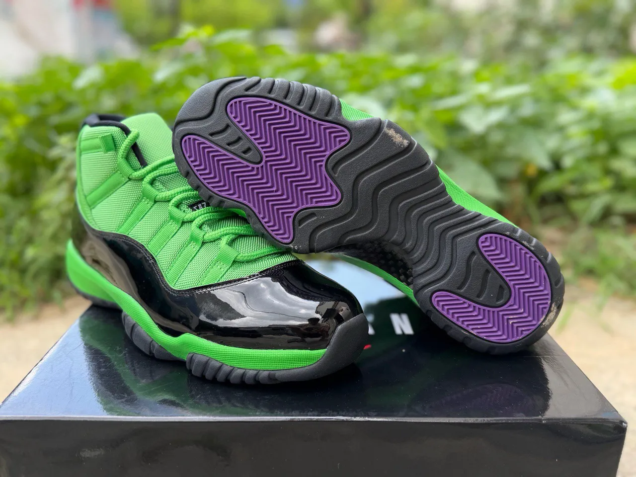 Air Jordan 11 Neon Green and Black Basketball Shoes 3