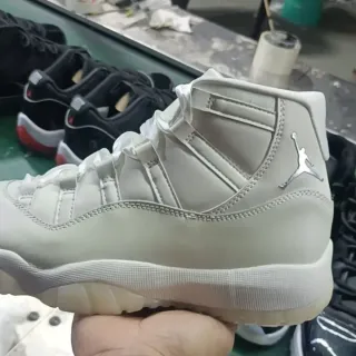 Air Jordan 11 Off-White Monochromatic Basketball Shoes