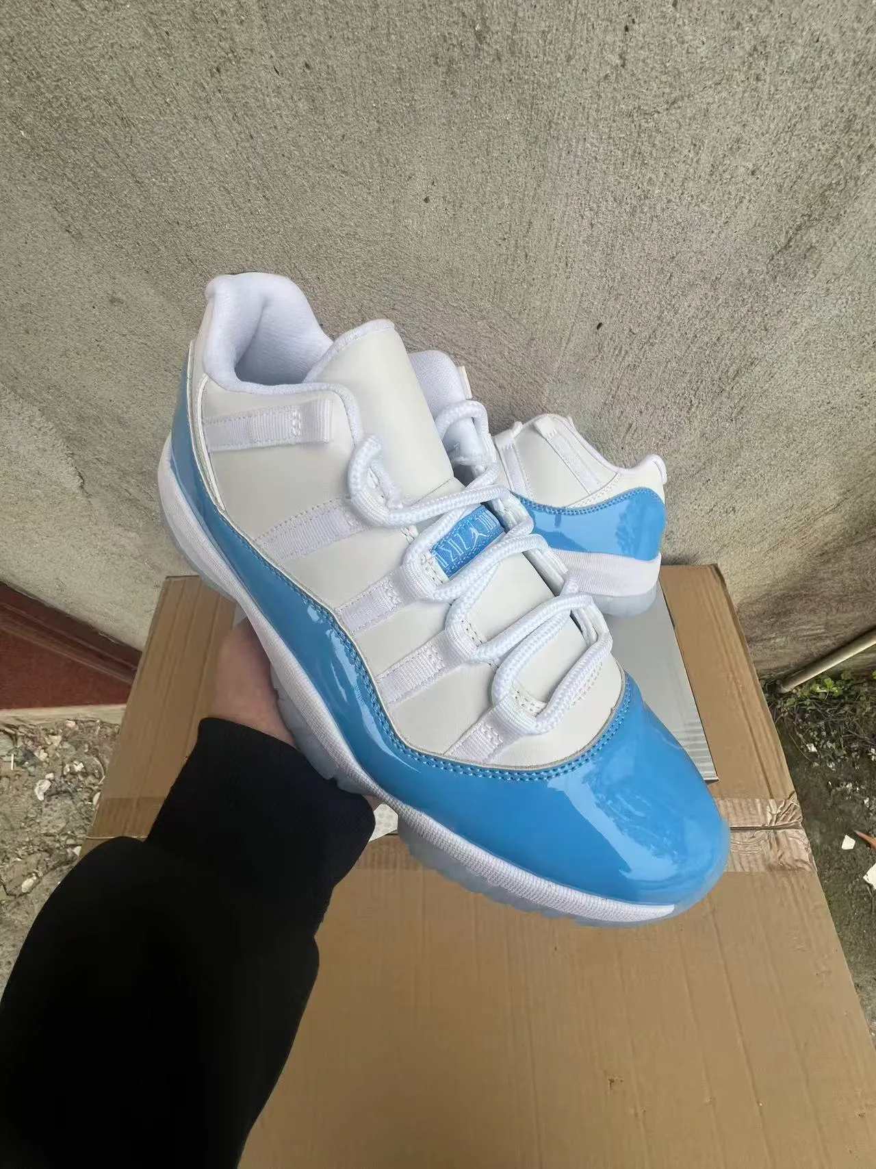 Air Jordan 11 White Light Blue Patent Leather Basketball Shoes 3