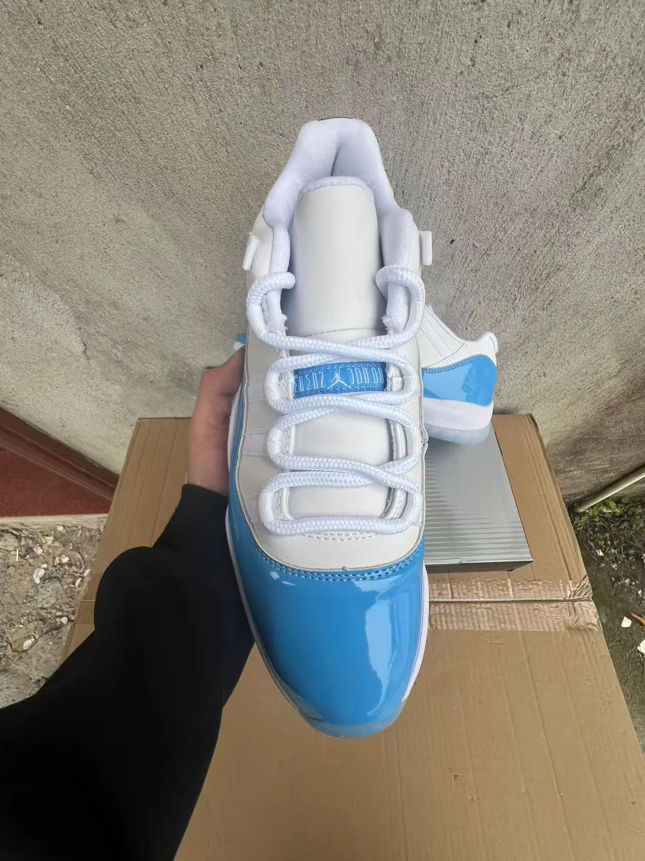 Air Jordan 11 White Light Blue Patent Leather Basketball Shoes 4
