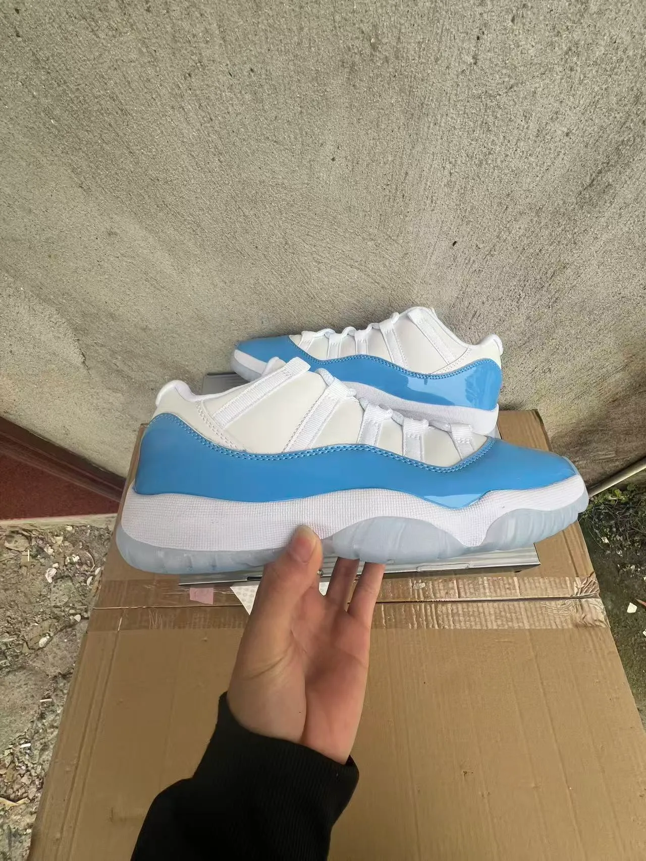 Air Jordan 11 White Light Blue Patent Leather Basketball Shoes 8