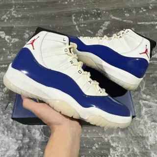 Air Jordan 11 白皇蓝 专利皮篮球鞋