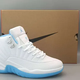 Air Jordan 12 Blanco y Azul Claro Zapatos de Baloncesto