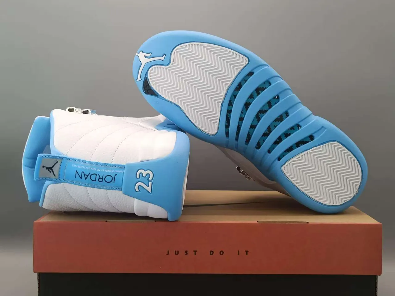 Air Jordan 12 White and Light Blue Basketball Shoes 5