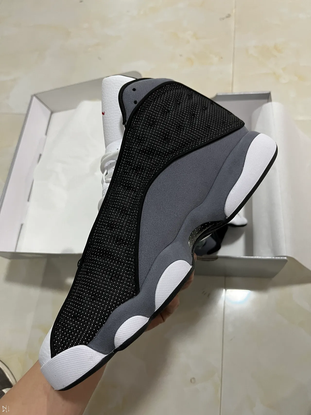 Air Jordan 13 Black White Gray Basketball Shoes 3