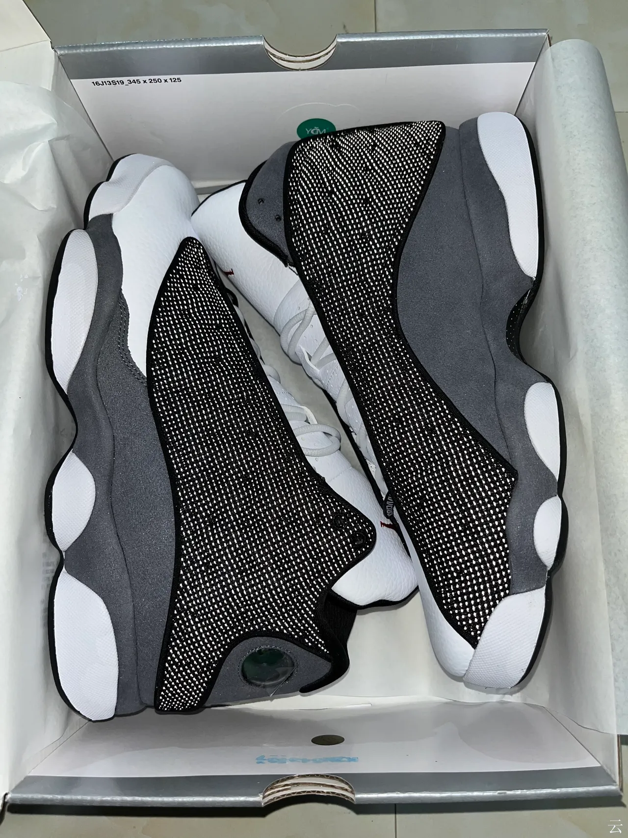 Air Jordan 13 Black White Gray Basketball Shoes 11