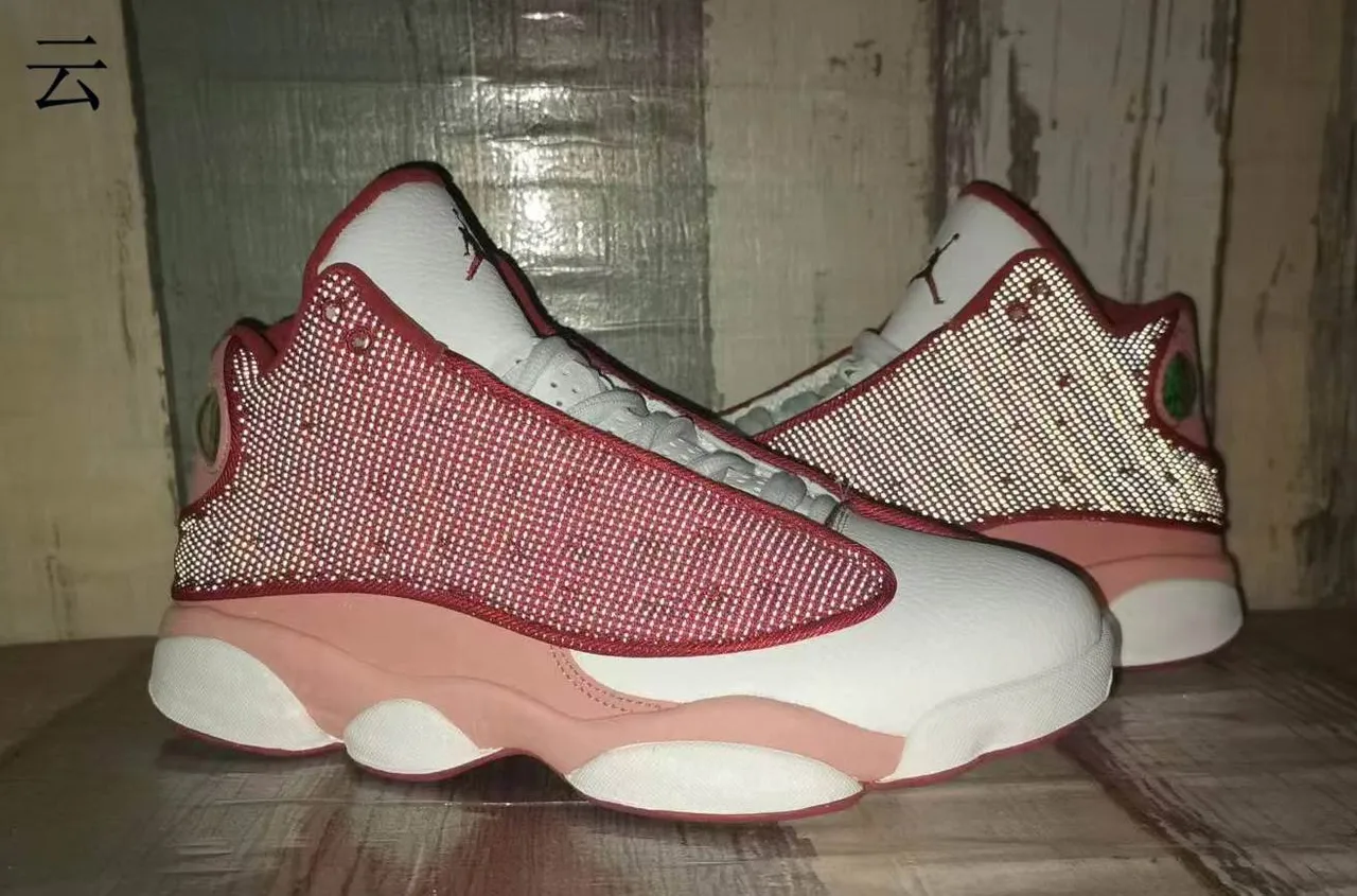 Air Jordan 13 Red and White Basketball Shoes 4