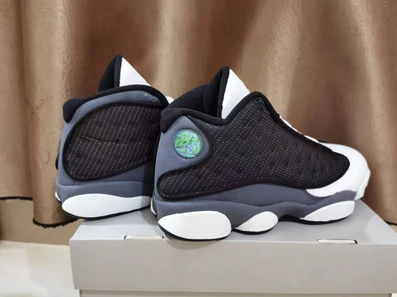 Air Jordan 13 White Black Gray Basketball Shoes 3
