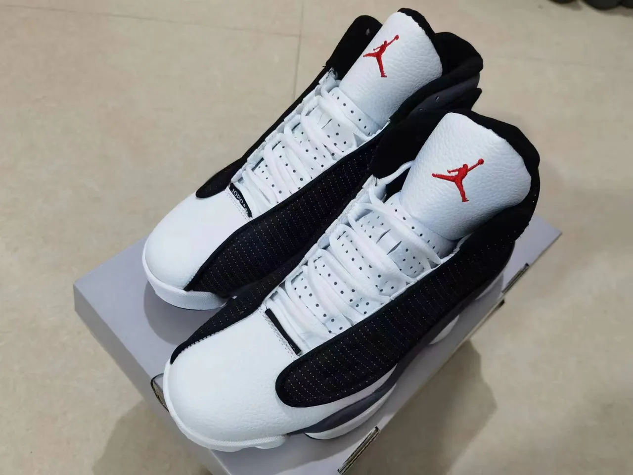 Air Jordan 13 White Black Gray Basketball Shoes 4