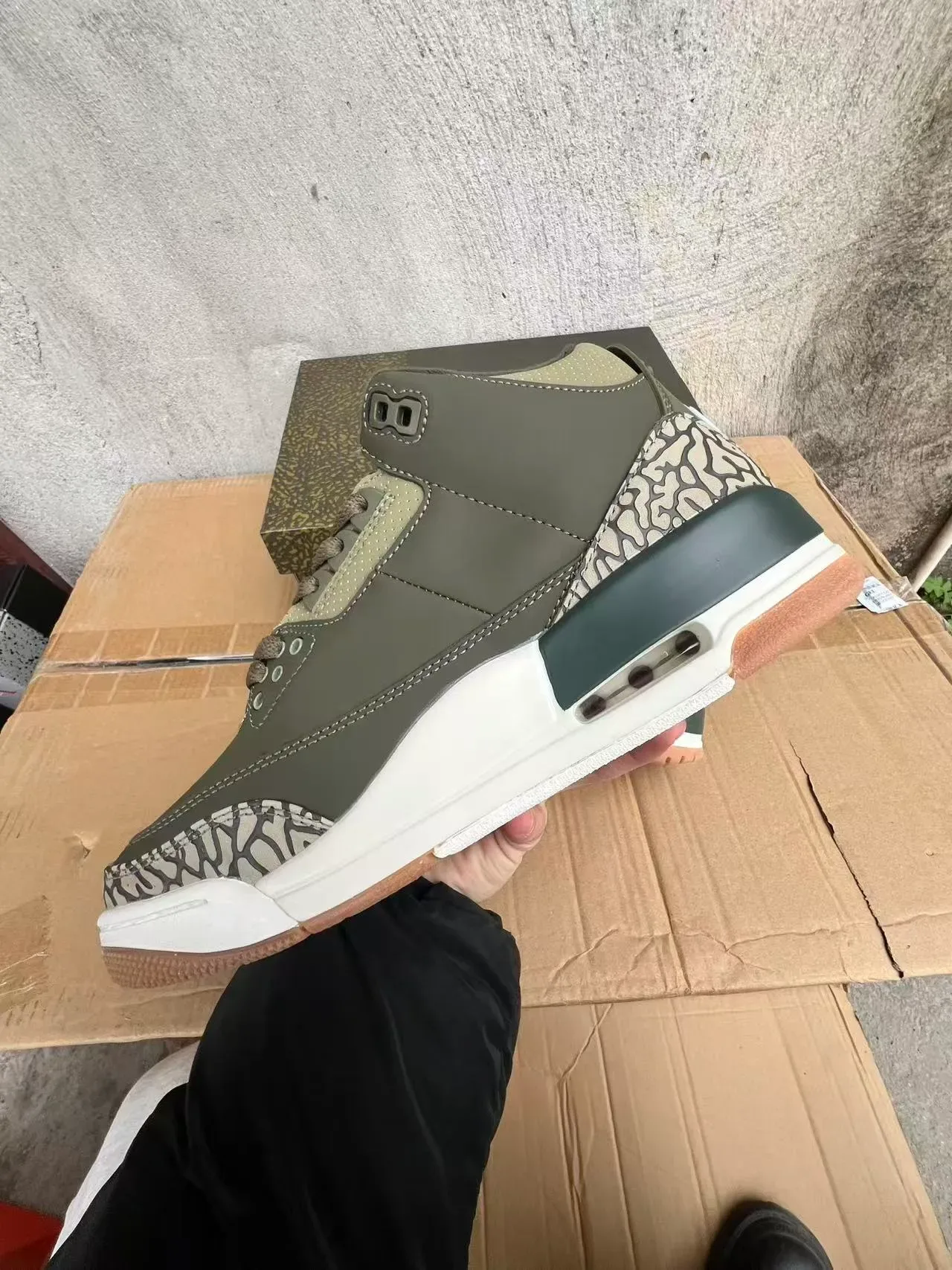 Air Jordan 3 Olive Elephant Print Chaussures de Basketball 5