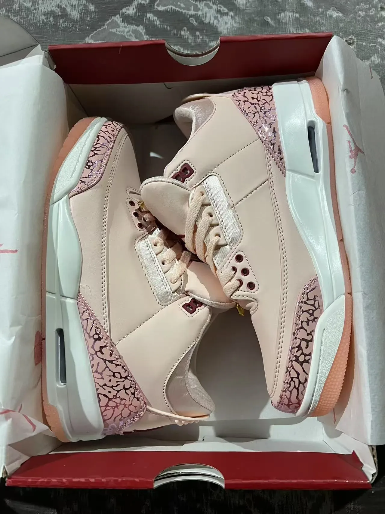 Air Jordan 3 Rosa Pálido impressão de elefante tênis de basquete 9