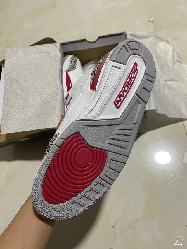 Chaussures de basketball Air Jordan 3 blanc ciment rouge 5