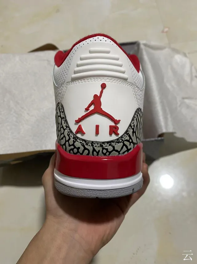 Chaussures de basketball Air Jordan 3 blanc ciment rouge 6