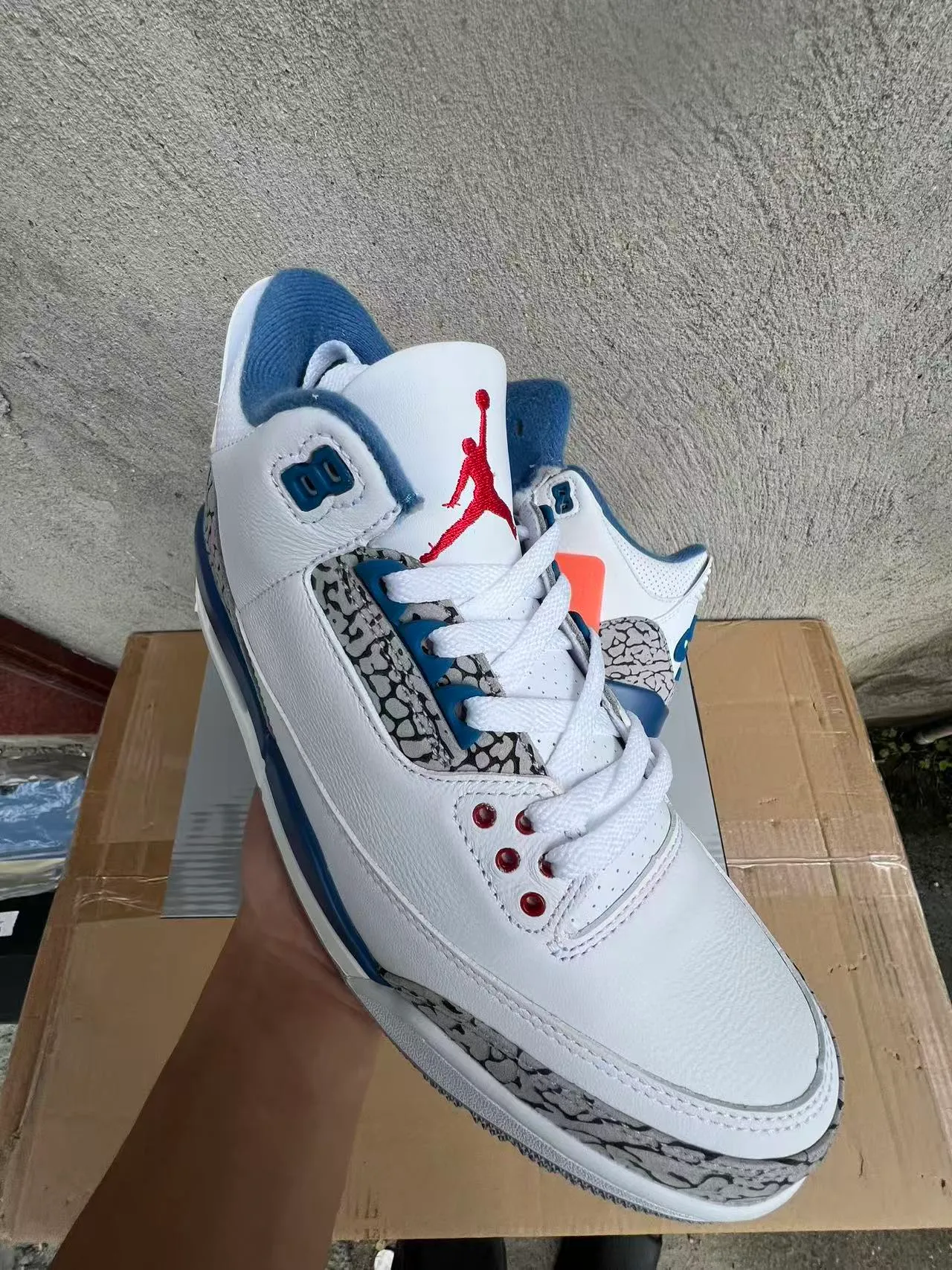 Air Jordan 3 White Royal Blue Elephant Print Basketball Shoes 2