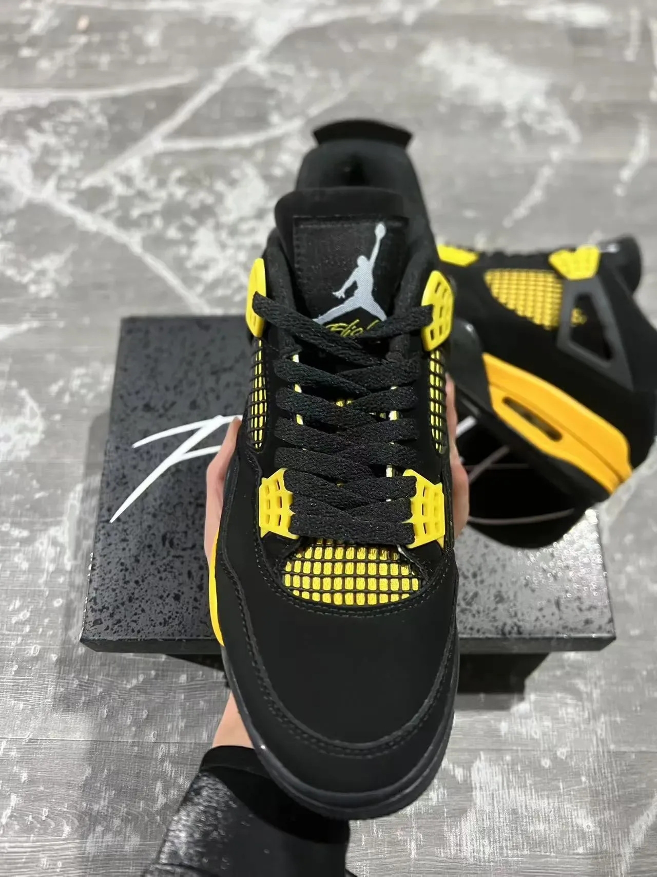 Air Jordan 4 Chaussures de Basketball Noires Jaunes 3
