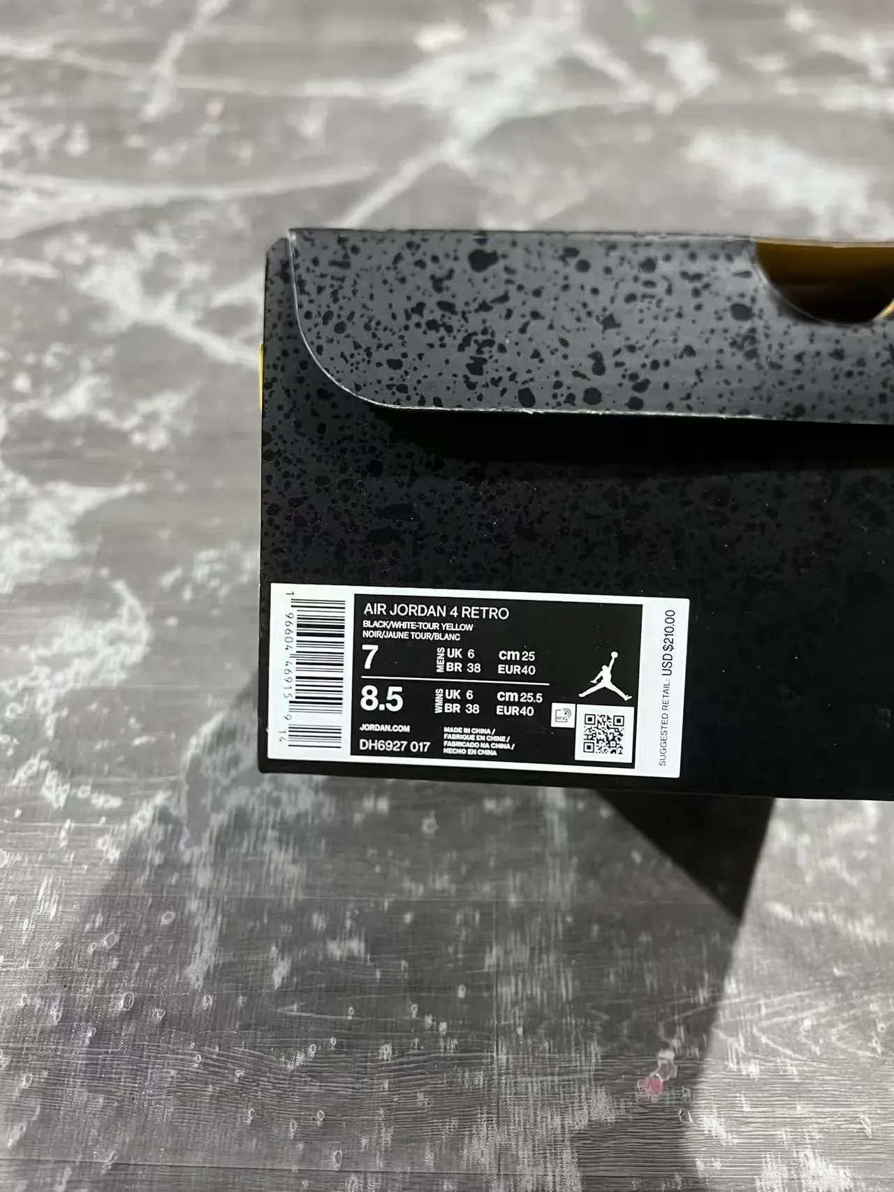 Air Jordan 4 Chaussures de Basketball Noires Jaunes 10