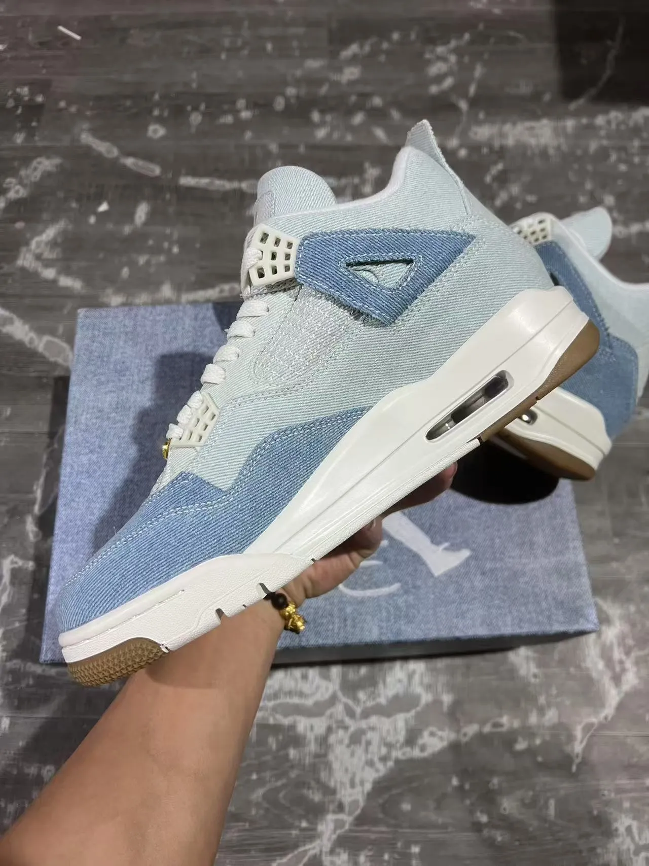 Tênis de basquete Air Jordan 4 Denim azul claro branco goma 5