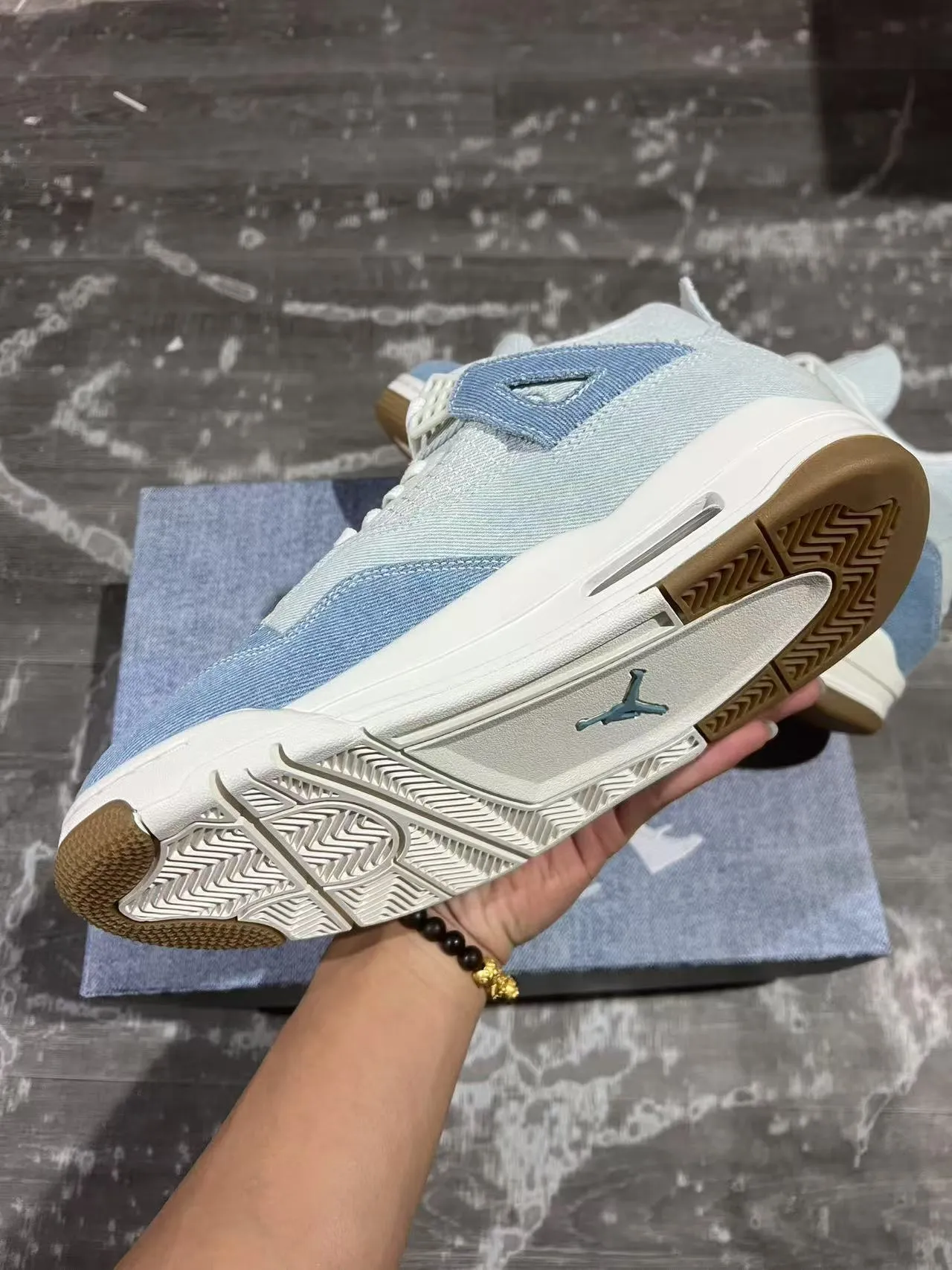 Tênis de basquete Air Jordan 4 Denim azul claro branco goma 6