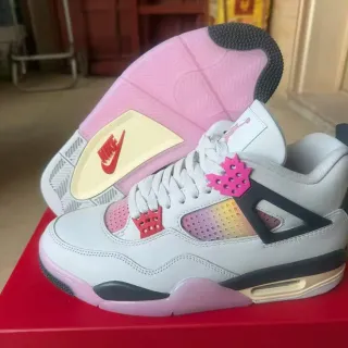 Air Jordan 4 Light Gray Pink Gradient Basketball Shoes