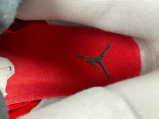 Air Jordan 4 Vermelho Preto Branco Tênis de Basquete 8