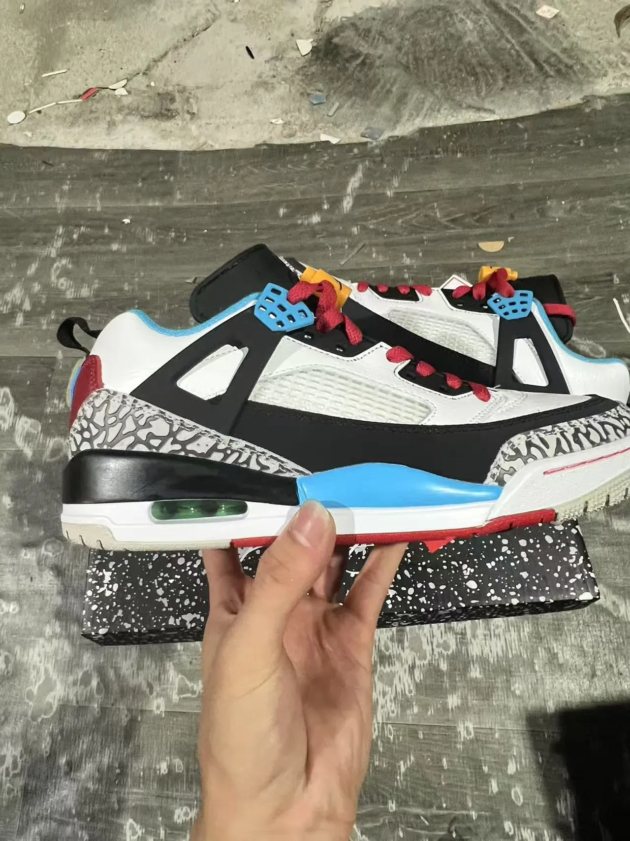 Air Jordan 4 Blanc Noir Rouge Bleu Imprimé Éléphant Chaussures de Basket 7