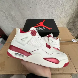 Air Jordan 4 白红篮球鞋
