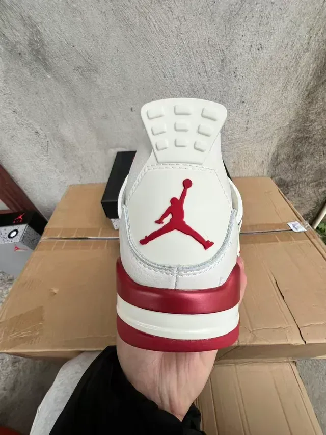 Air Jordan 4 branco e vermelho tênis de basquete 8