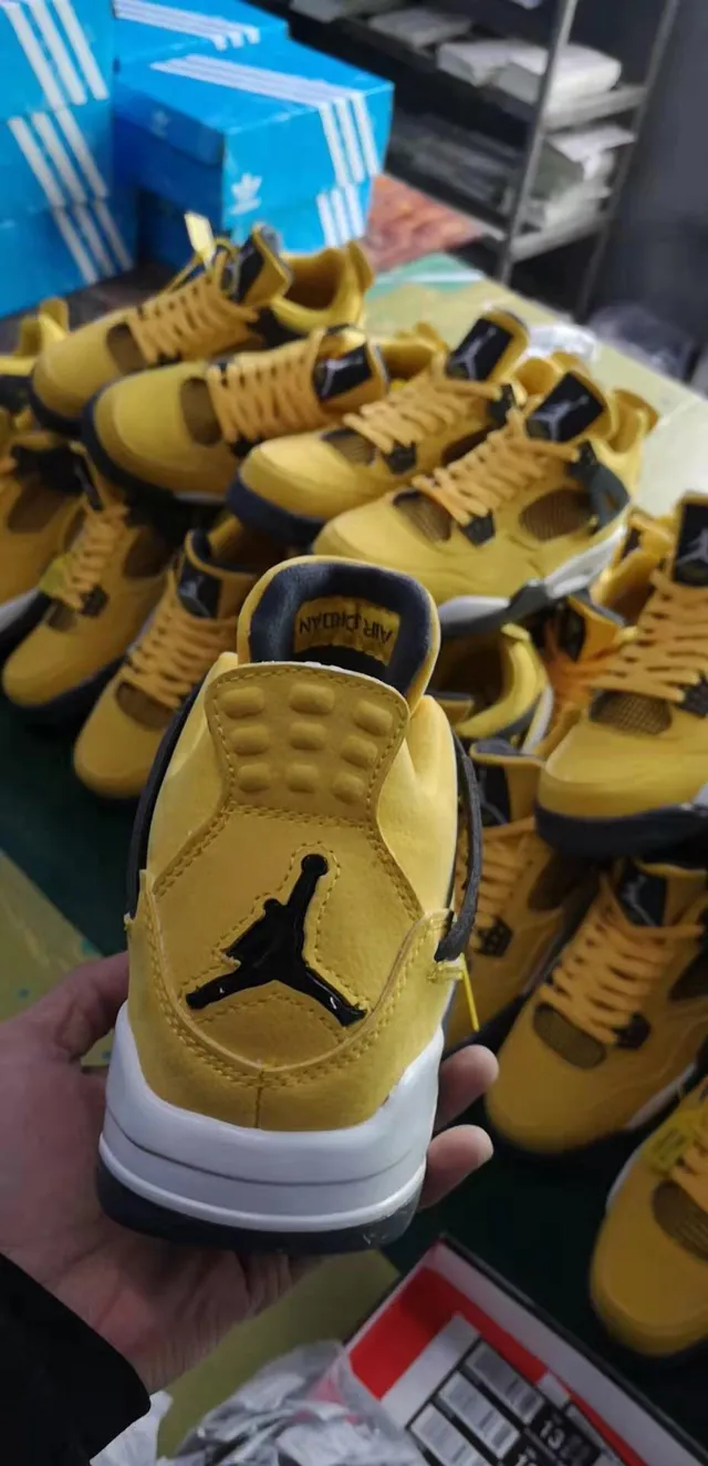 Air Jordan 4 Yellow Black White Basketball Shoes 2