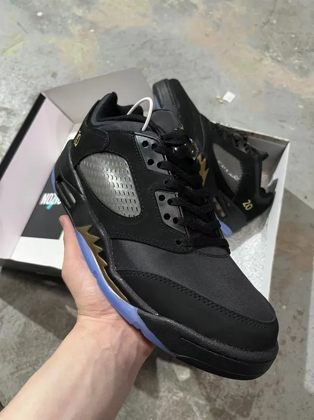 Tênis de basquete Air Jordan 5 Preto e Dourado '20' 2