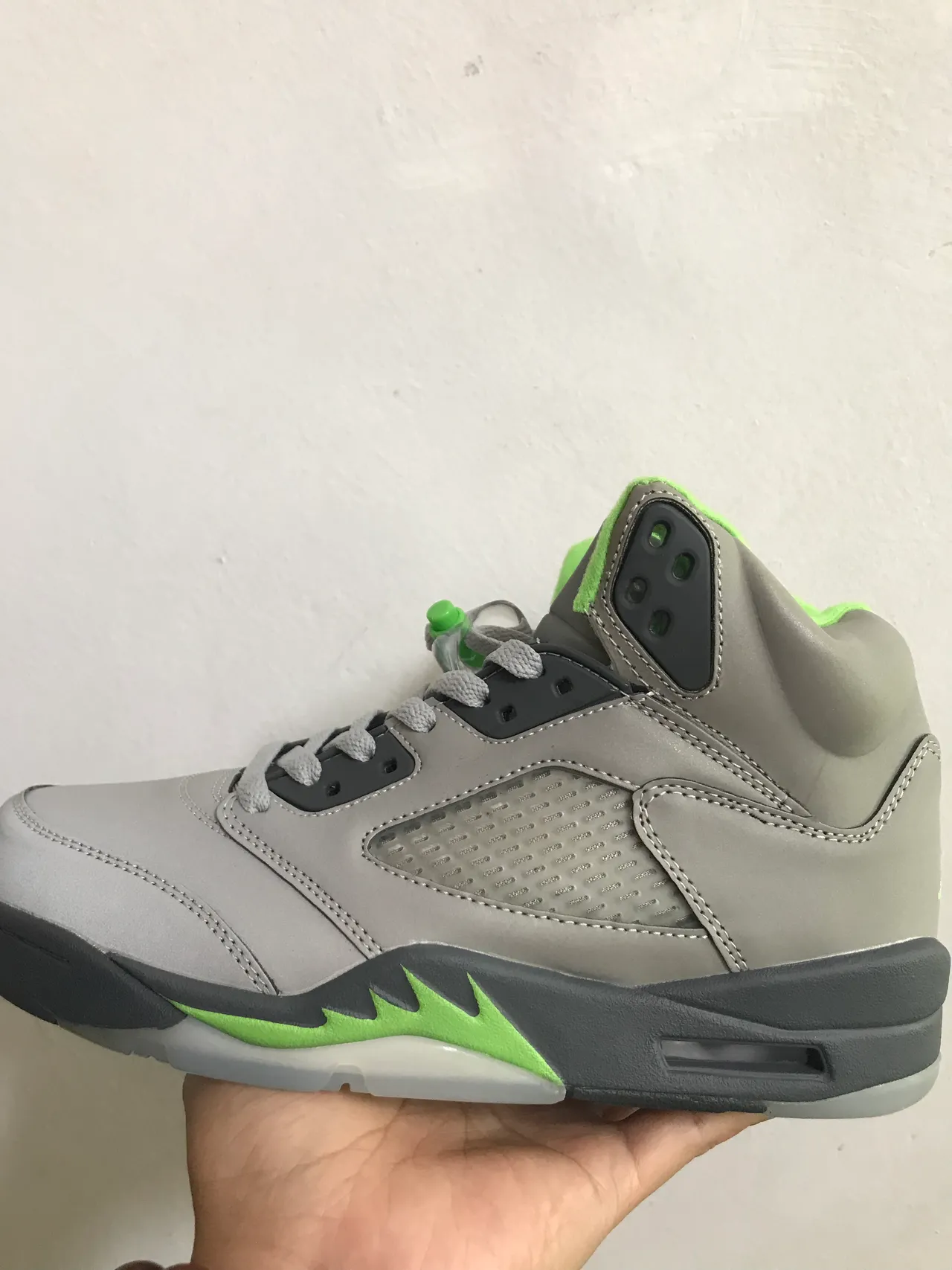 Air Jordan 5 Gray and Lime Green Basketball Shoes 7