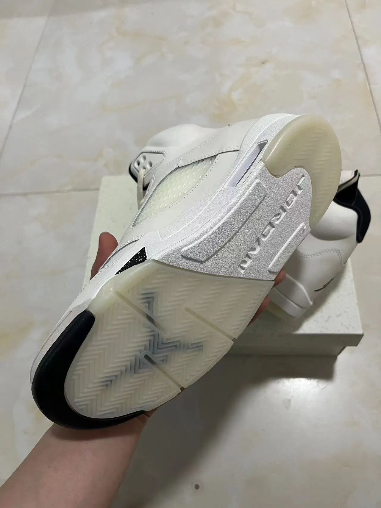 Air Jordan 5 White Black High-Top Leather And Mesh Basketball Shoes 11