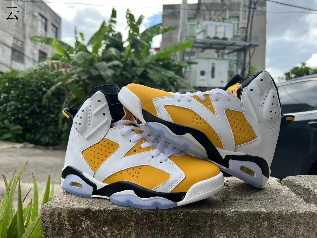 Air Jordan 6 Branco Amarelo Preto Tênis de Basquete 2