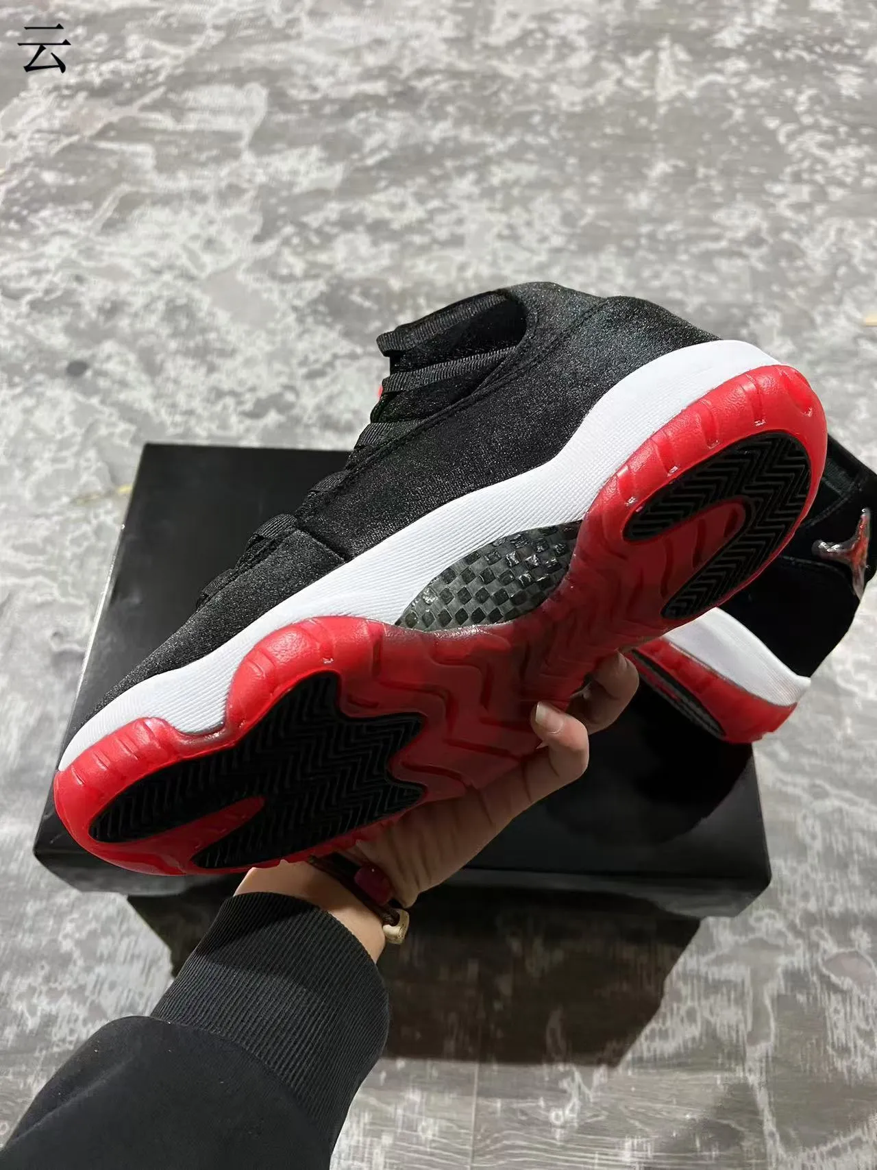 Air Jordan Black Red High-Top Velvet-Like Upper Basketball Shoes 6