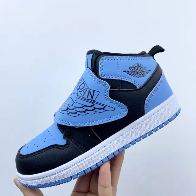 Chaussures de basketball basses Air Jordan gris et bleu avec fermeture à bride 19
