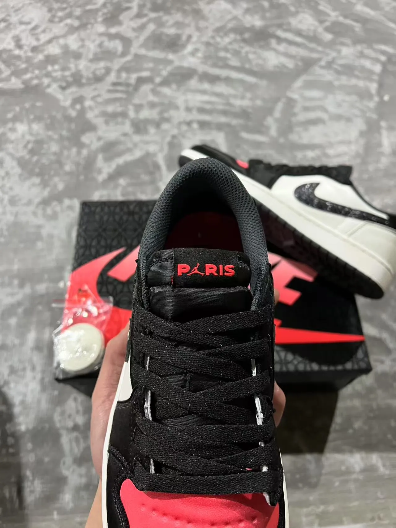 Air Jordan White Black Low-Top Leather-and-Synthetic Upper Basketball Shoes 4