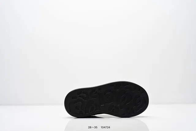 Alexander McQueen Black Oversized Platform Sole Smooth Leather Upper Lifestyle Sneakers 15