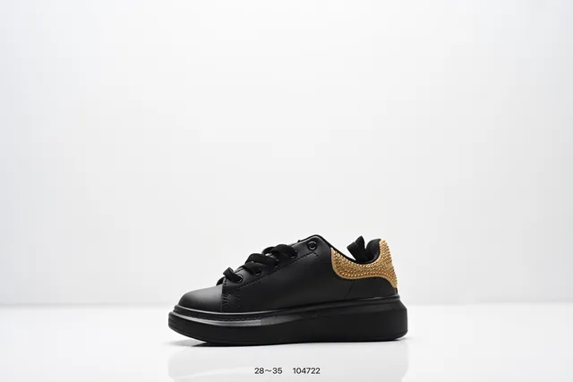 Alexander McQueen Black Oversized Platform Sole Smooth Leather Upper Lifestyle Sneakers 20