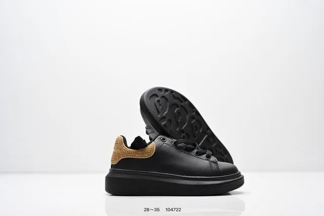 Alexander McQueen Black Oversized Platform Sole Smooth Leather Upper Lifestyle Sneakers 21