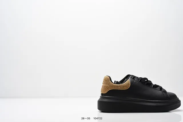 Alexander McQueen Black Oversized Platform Sole Smooth Leather Upper Lifestyle Sneakers 23