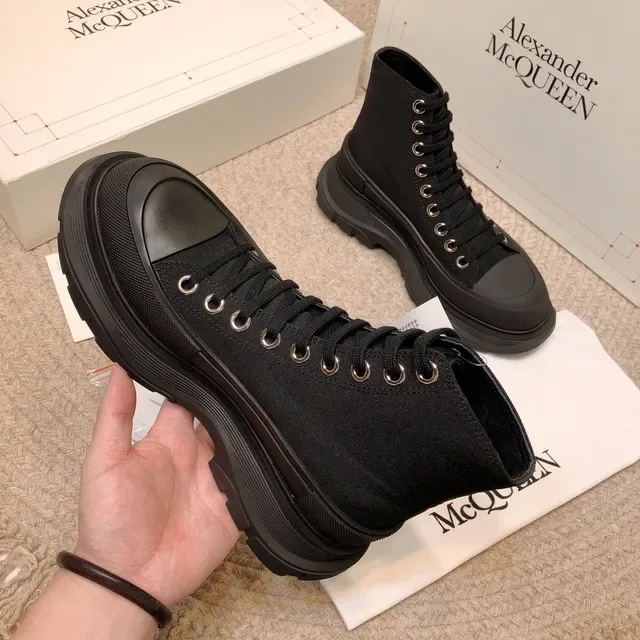 Alexander McQueen Oversized Sneaker Black Lifestyle Sneakers 6