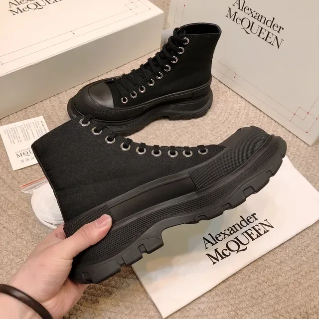 Alexander McQueen Oversized Sneaker Black Lifestyle Sneakers 7