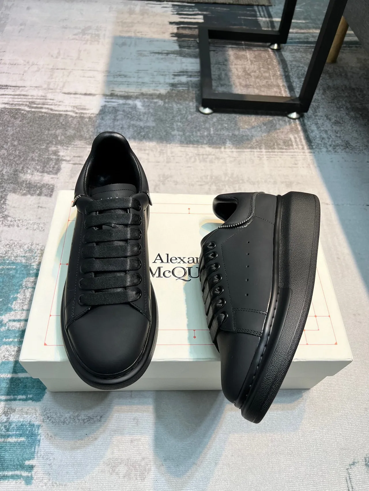Alexander McQueen ওভারসাইজ স্নিকার কালো লাইফস্টাইল স্নিকার 5