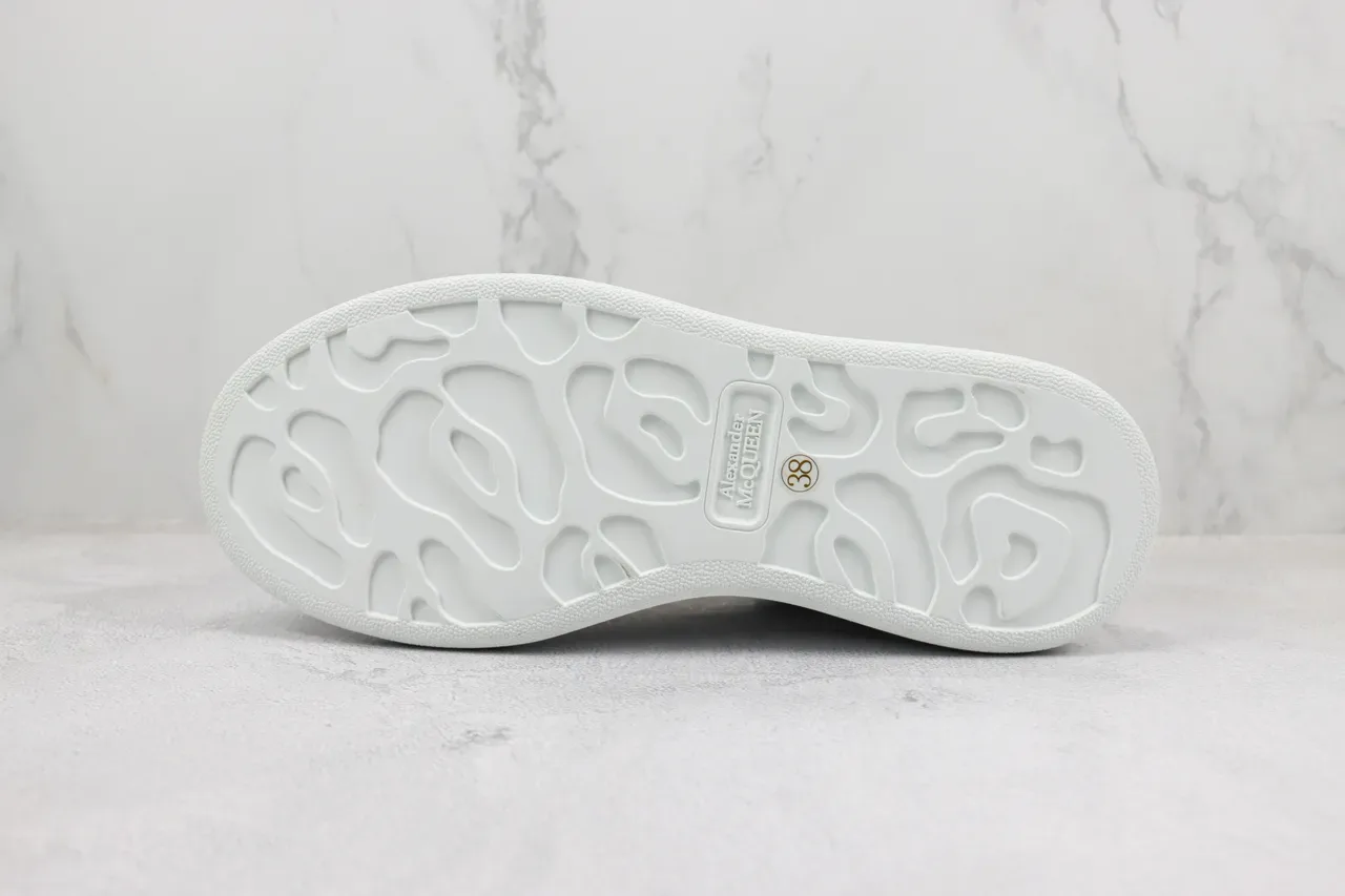 Alexander McQueen oversized sneaker blanc et rose poudré lifestyle sneakers 8