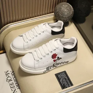 Alexander McQueen Oversized Sneaker White Black Silhouette Leather Upper Lifestyle Sneakers