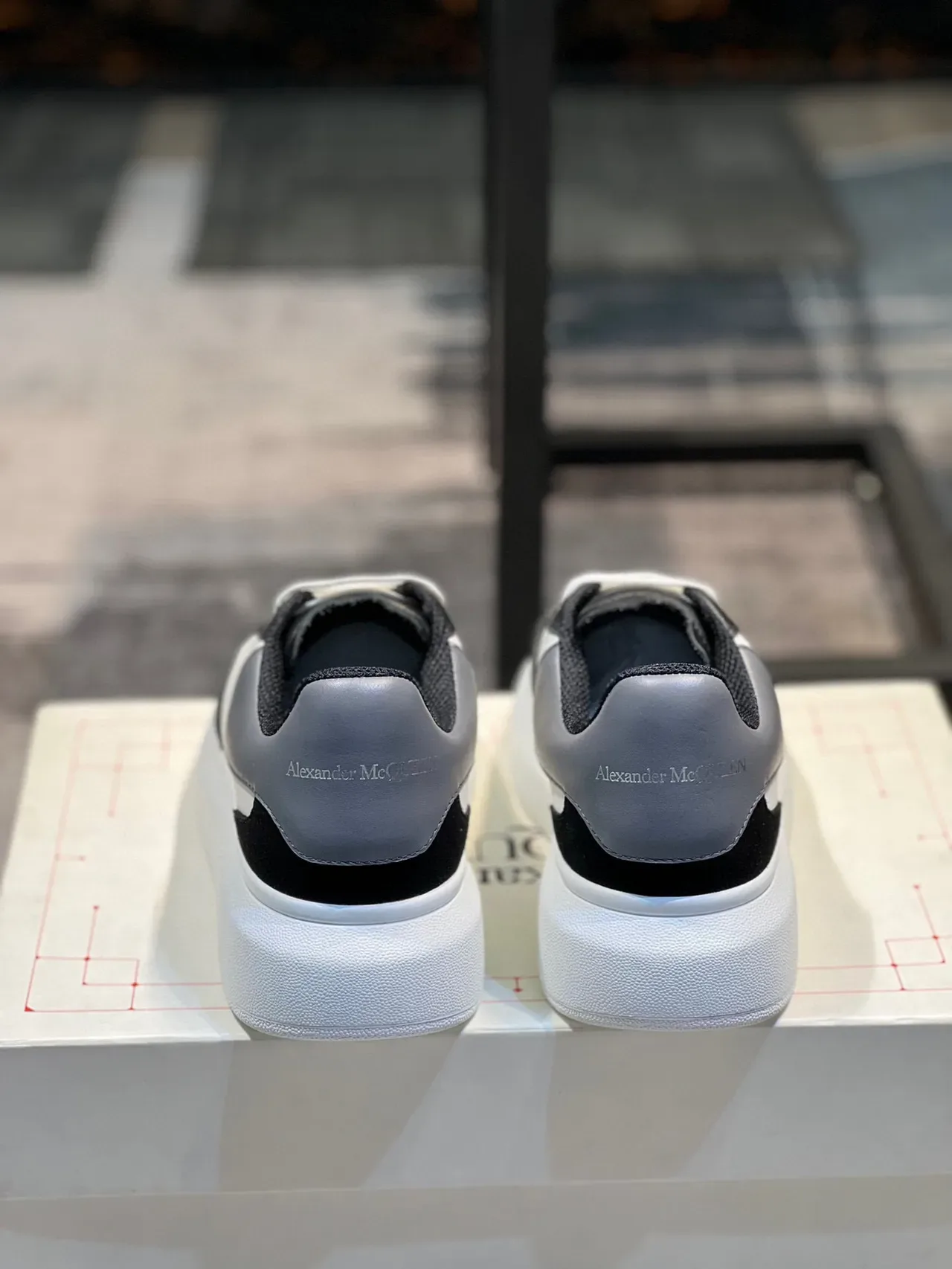 Alexander McQueen Oversized Sneaker White Black Silver Lifestyle Sneakers 9